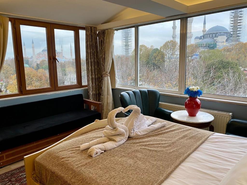 Optimist Hotel Istanbul Bagian luar foto